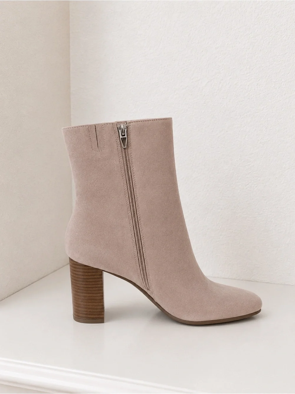 Dolce Vita Suzy Taupe Suede Zip Up Ankle Block Heel Chelsea Booties NWT